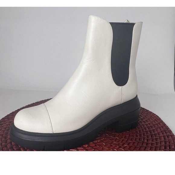 Stuart Weitzman Norah Leather Lug Sole Chelsea White Boots - Picture 4 of 9